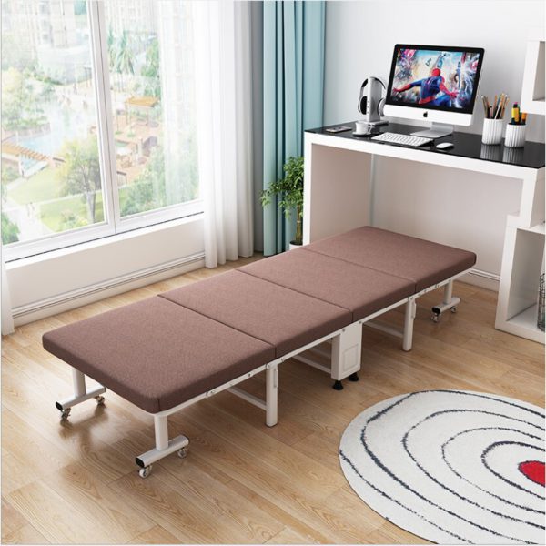 Giường gấp có đệm tạo cảm giác thoải mái khi nằm
